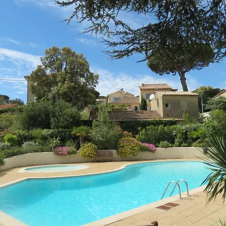 2 Pieces Climatise Avec Parking Et Piscine A - Fr-1-780-63 Lägenhet Sainte-Maxime