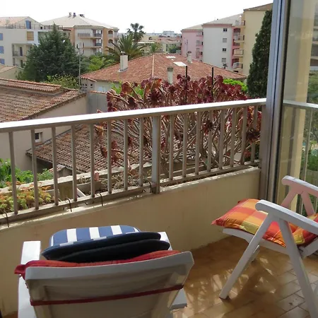 Apartment 2p Climatise Avec Parking, Piscine, Proche Plages Et Commerces A - Fr-1-780-63