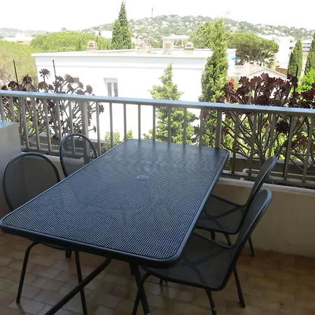 2p Climatisé Avec Parking, Piscine, Proche Plages Et Commerces à - Fr-1-780-63 Sainte-Maxime